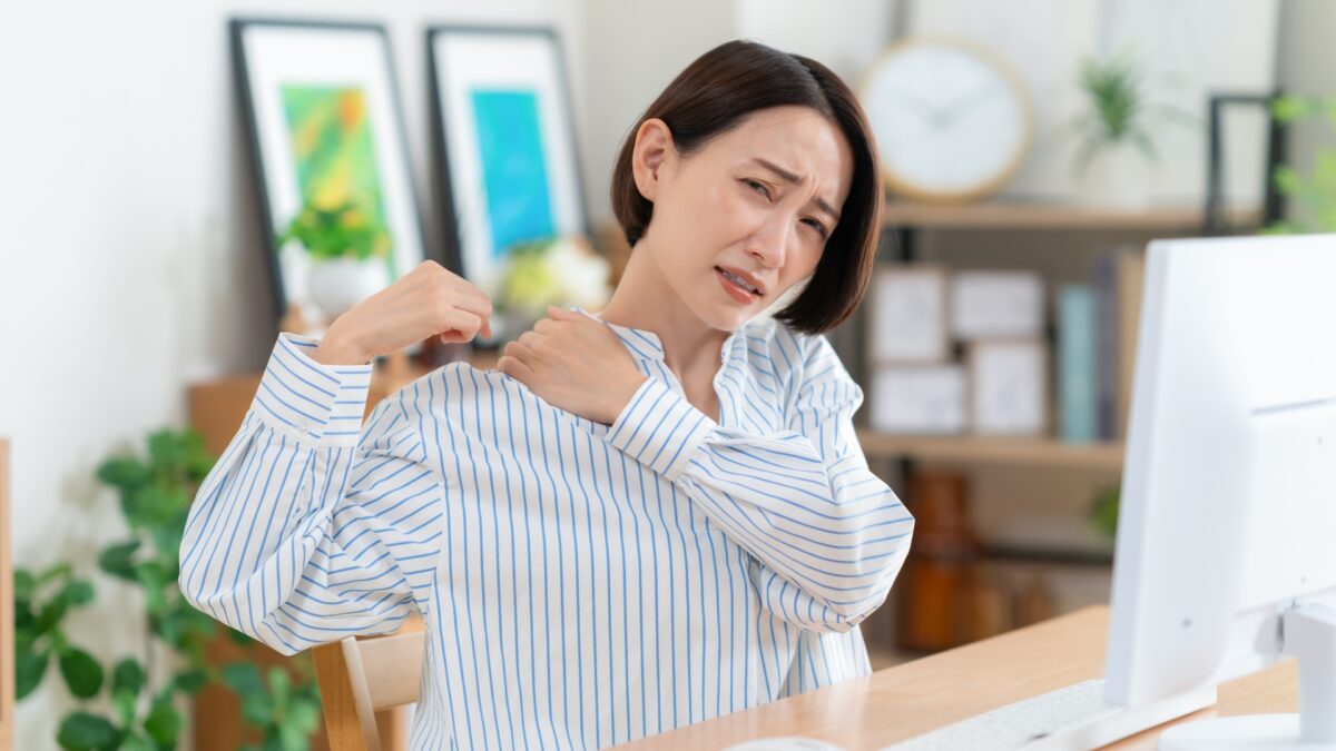 肩こりに効く！自宅でできる3つのストレッチとセルフケア｜リヴィトーネ整体
