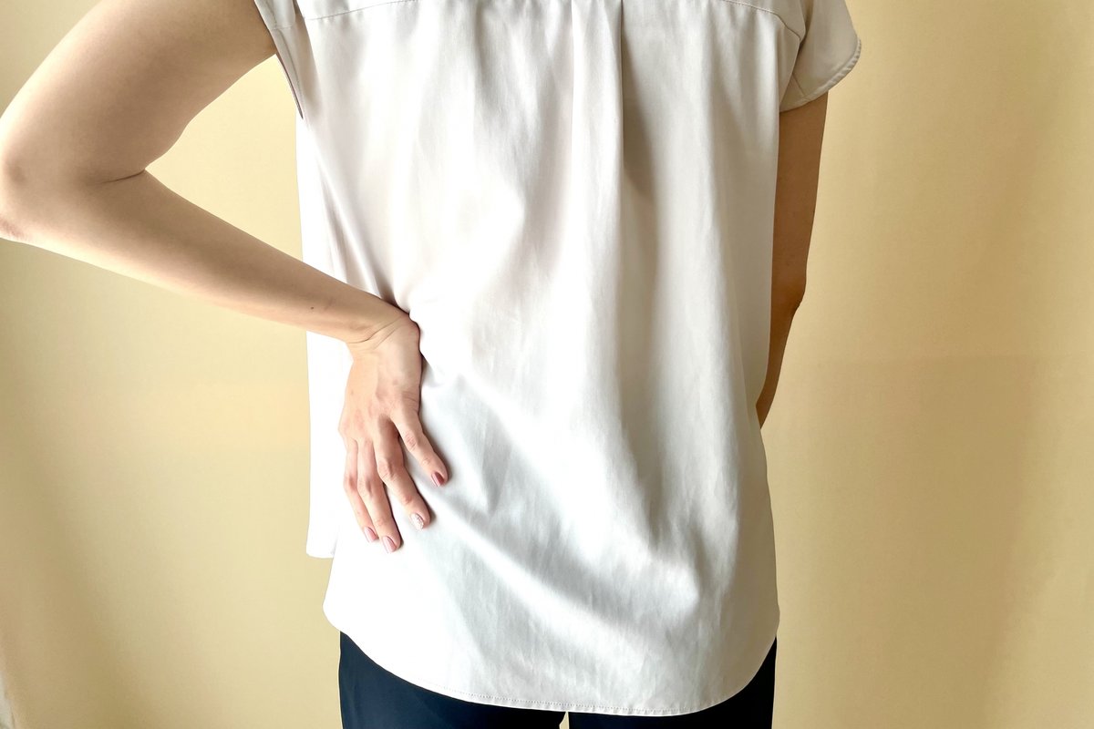 骨盤の歪みを気にする女性